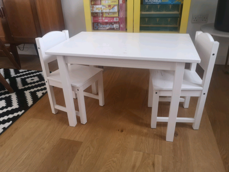 childrens table and chairs gumtree